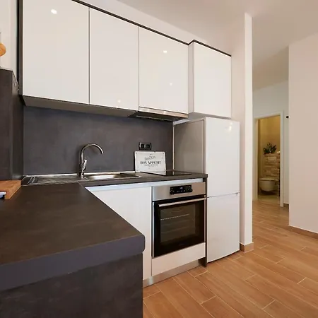 Antica * Τρογκίρ