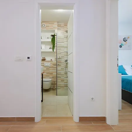 Antica Διαμέρισμα Τρογκίρ