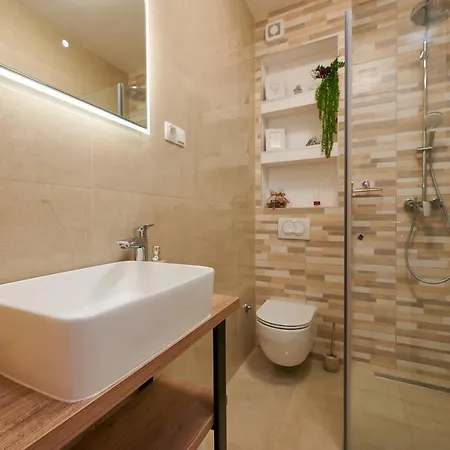 Διαμέρισμα Antica Τρογκίρ