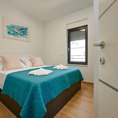 Antica Διαμέρισμα Τρογκίρ